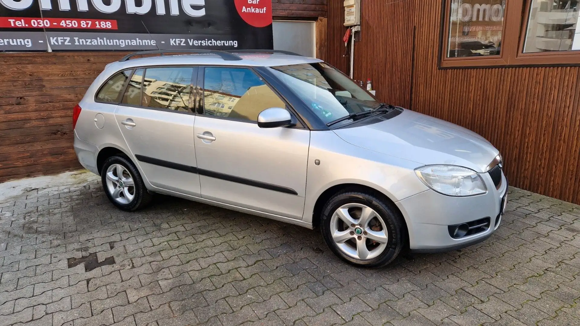 Skoda Fabia Combi Elegance Automatik, Tempomat, SHZ Silber - 2