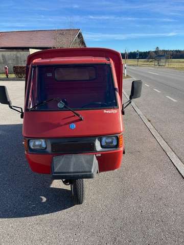 Imagine Piaggio Ape