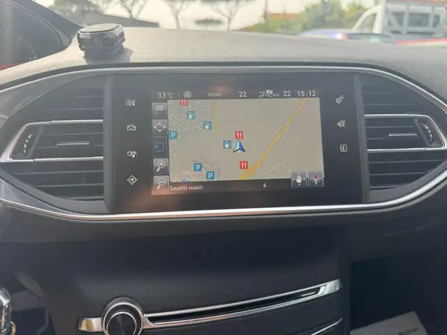 Peugeot 308 view 8