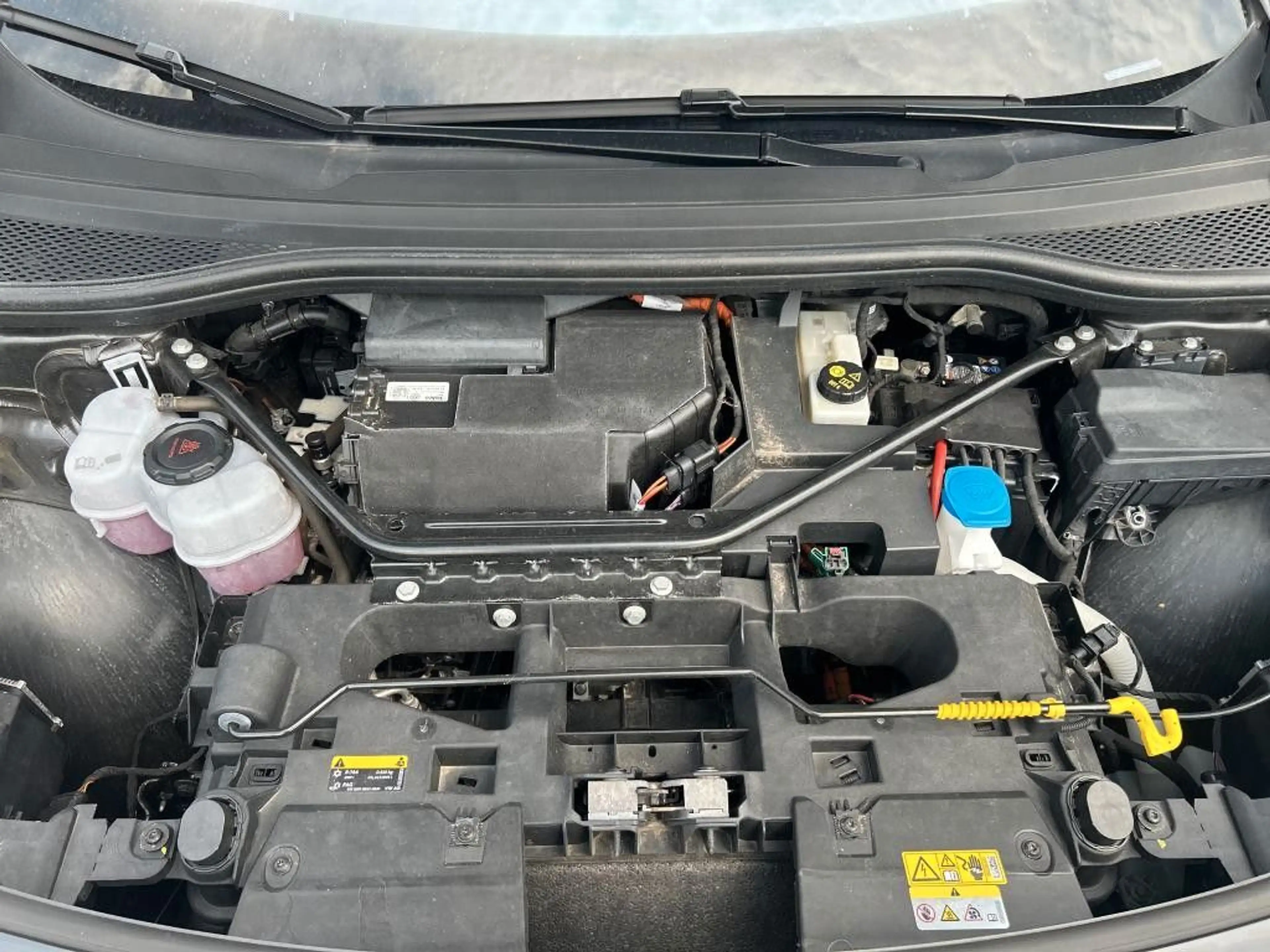 Volkswagen ID.4 Pro Performance 150 kW *AHK*WÄRMEPUMPE*SHZ* — photo 5