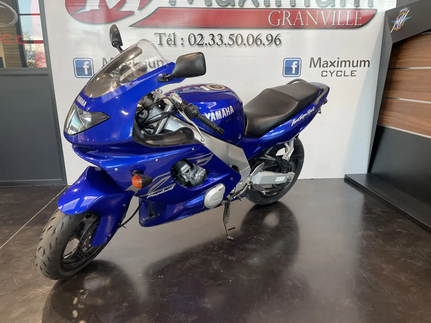 Yamaha YZF 600 Bleu - 2