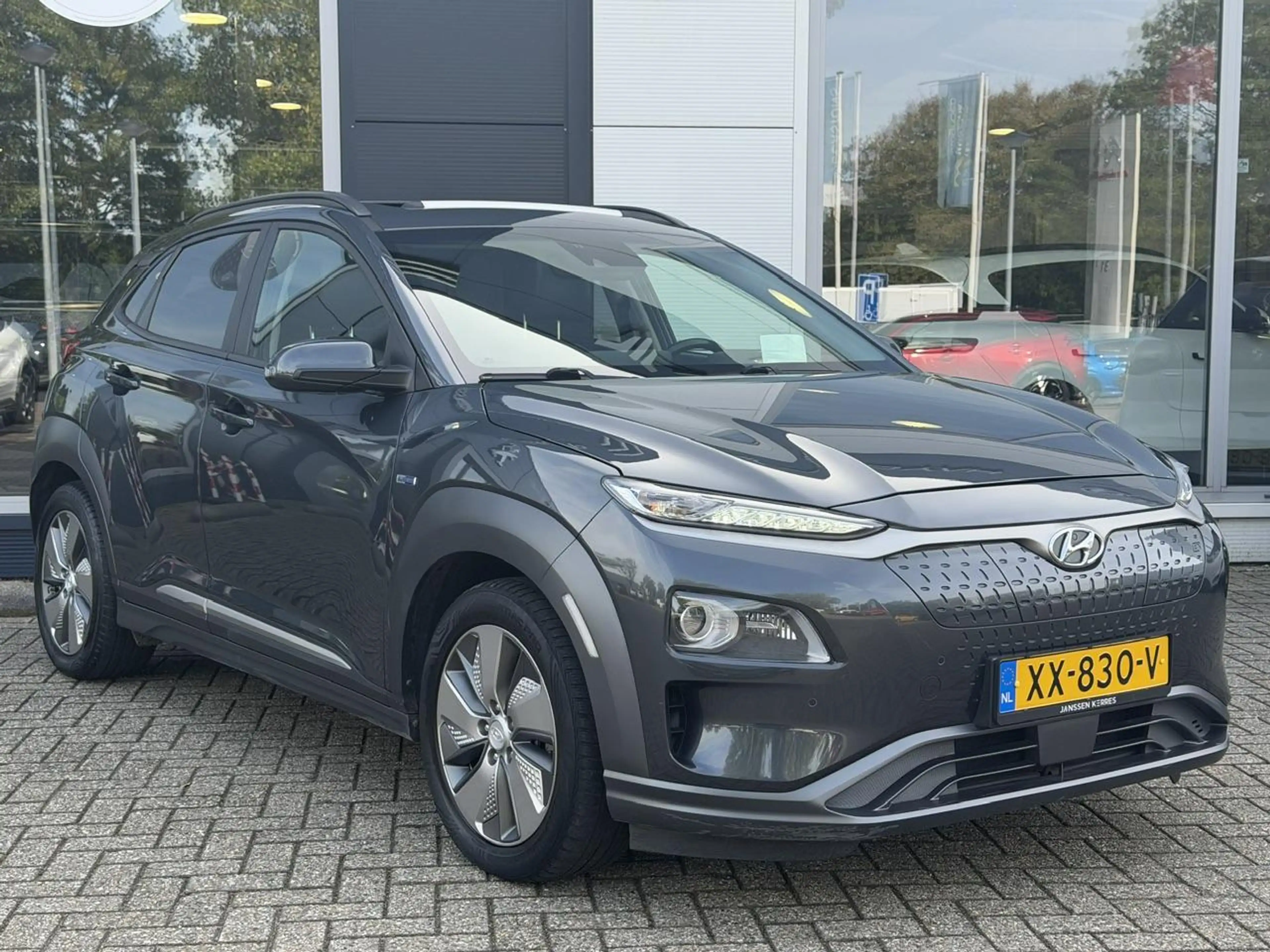 Hyundai KONA EV Premium 64 kWh Open dak I Lederen bekleding I S — photo 2