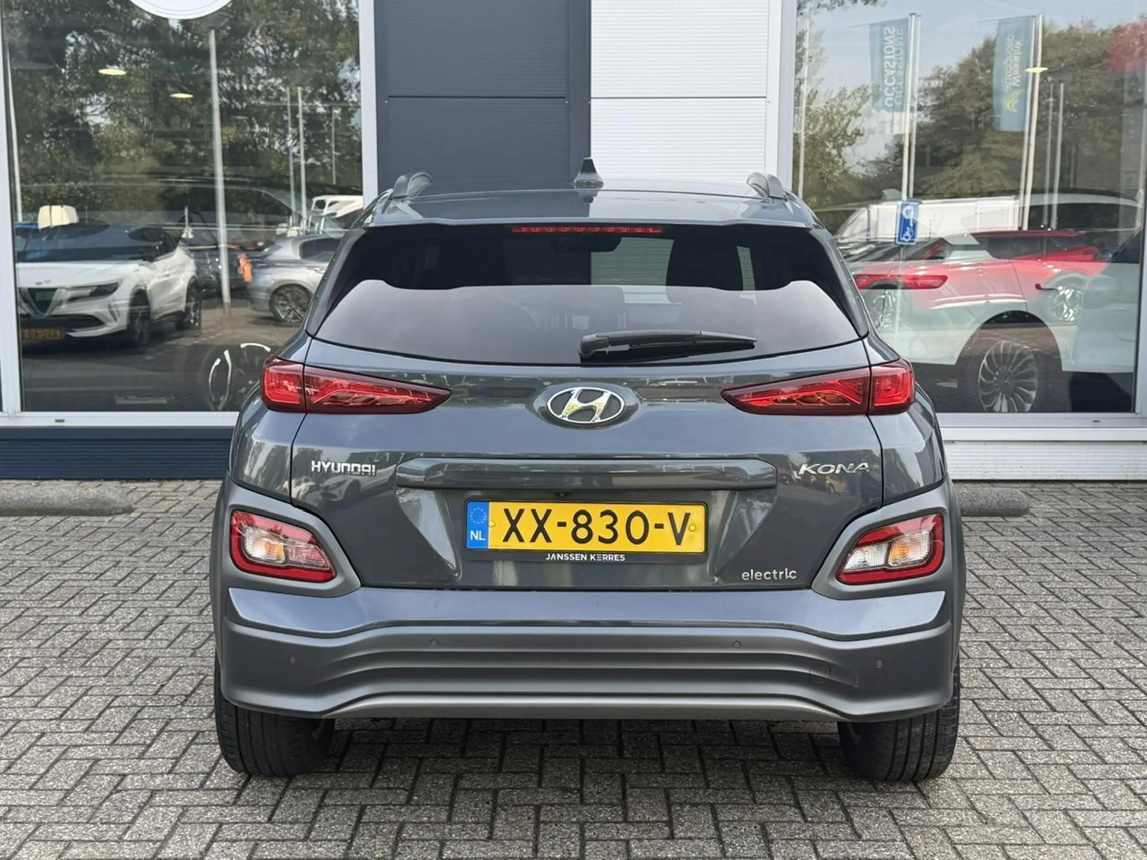 Hyundai KONA EV Premium 64 kWh Open dak I Lederen bekleding I S — photo 6