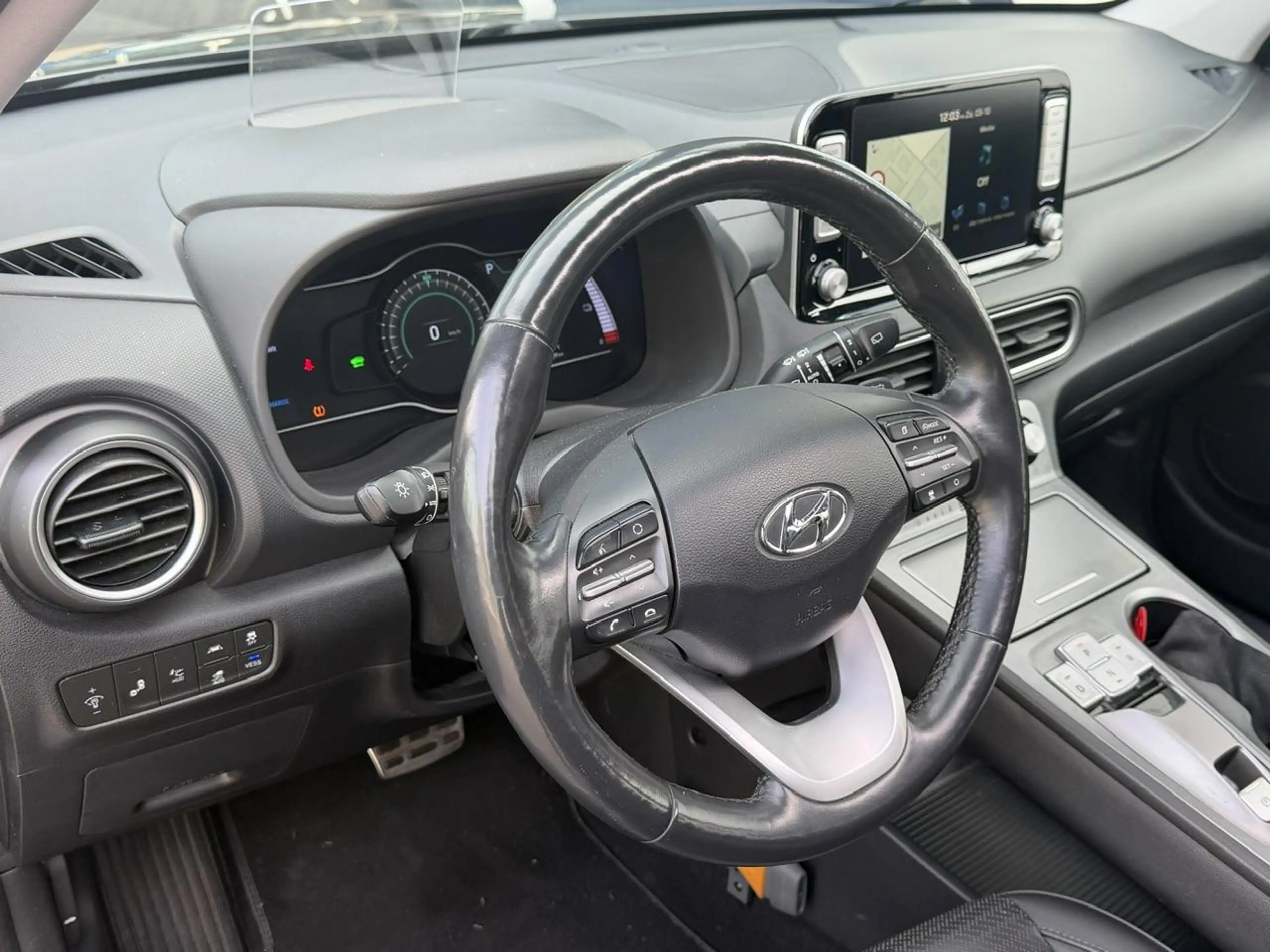 Hyundai KONA EV Premium 64 kWh Open dak I Lederen bekleding I S — photo 25
