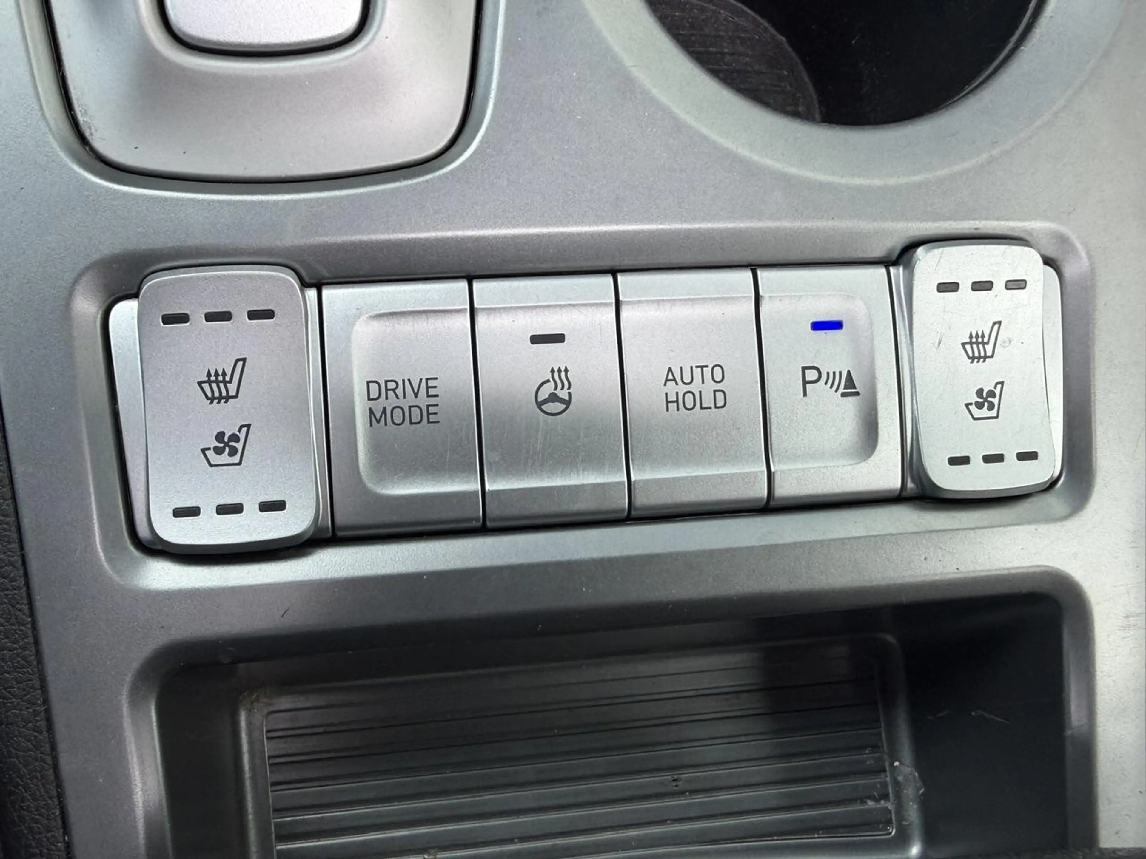 Hyundai KONA EV Premium 64 kWh Open dak I Lederen bekleding I S — photo 39