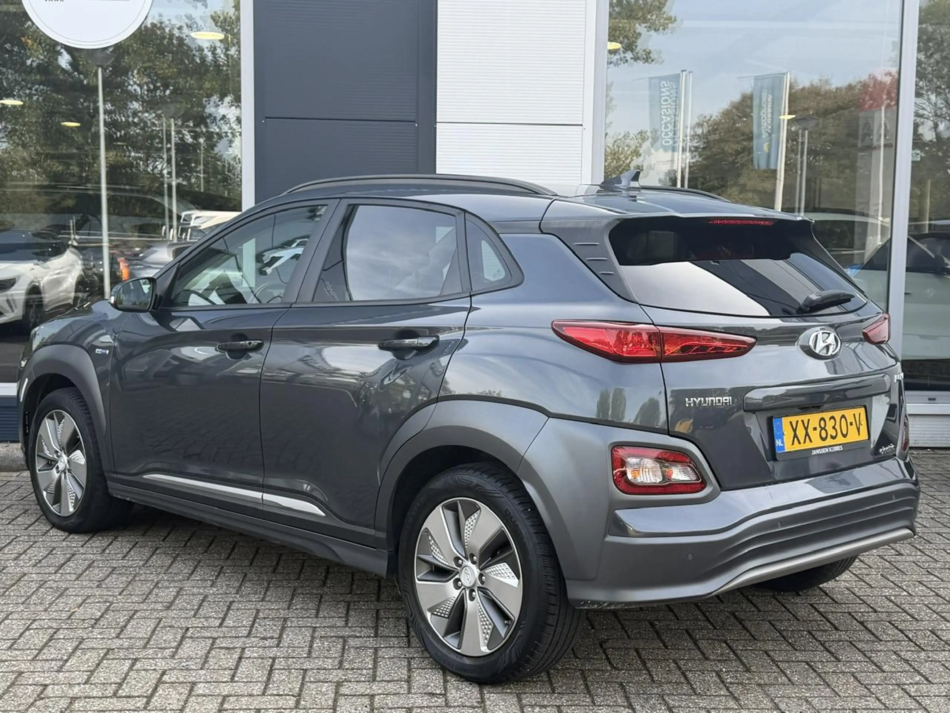 Hyundai KONA EV Premium 64 kWh Open dak I Lederen bekleding I S — photo 7