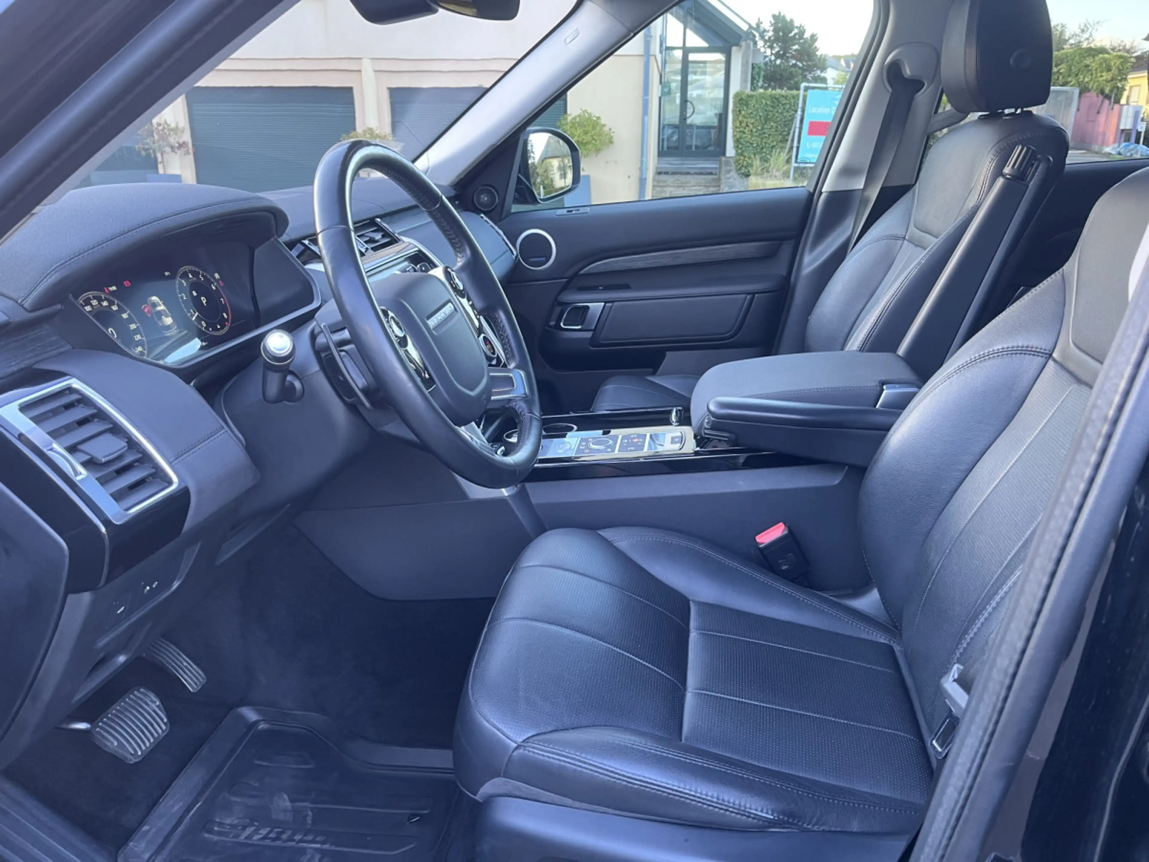 Land Rover Discovery Discovery 5 HSE P300 7 Sitze AHK - Full — photo 9