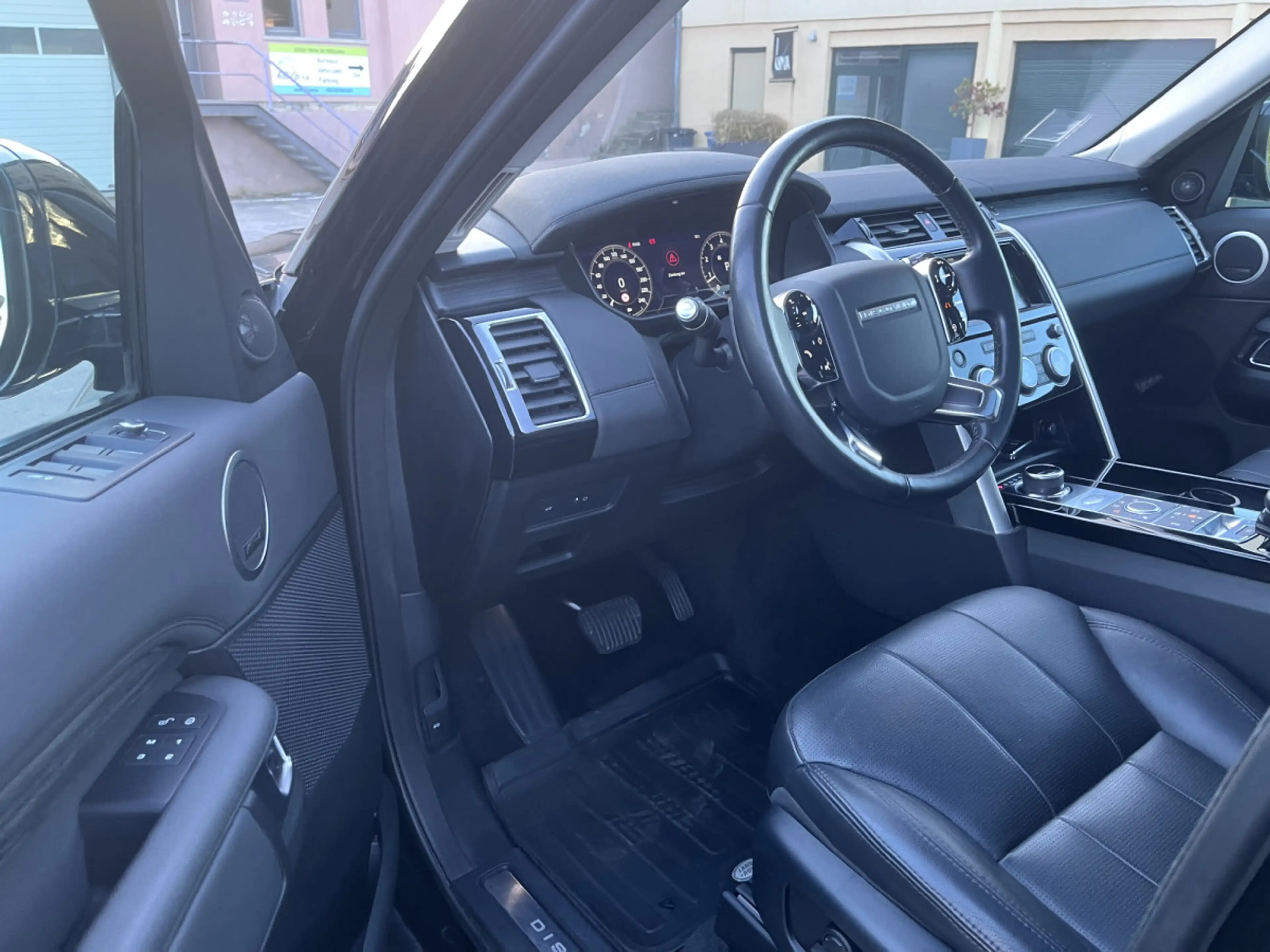 Land Rover Discovery Discovery 5 HSE P300 7 Sitze AHK - Full — photo 10
