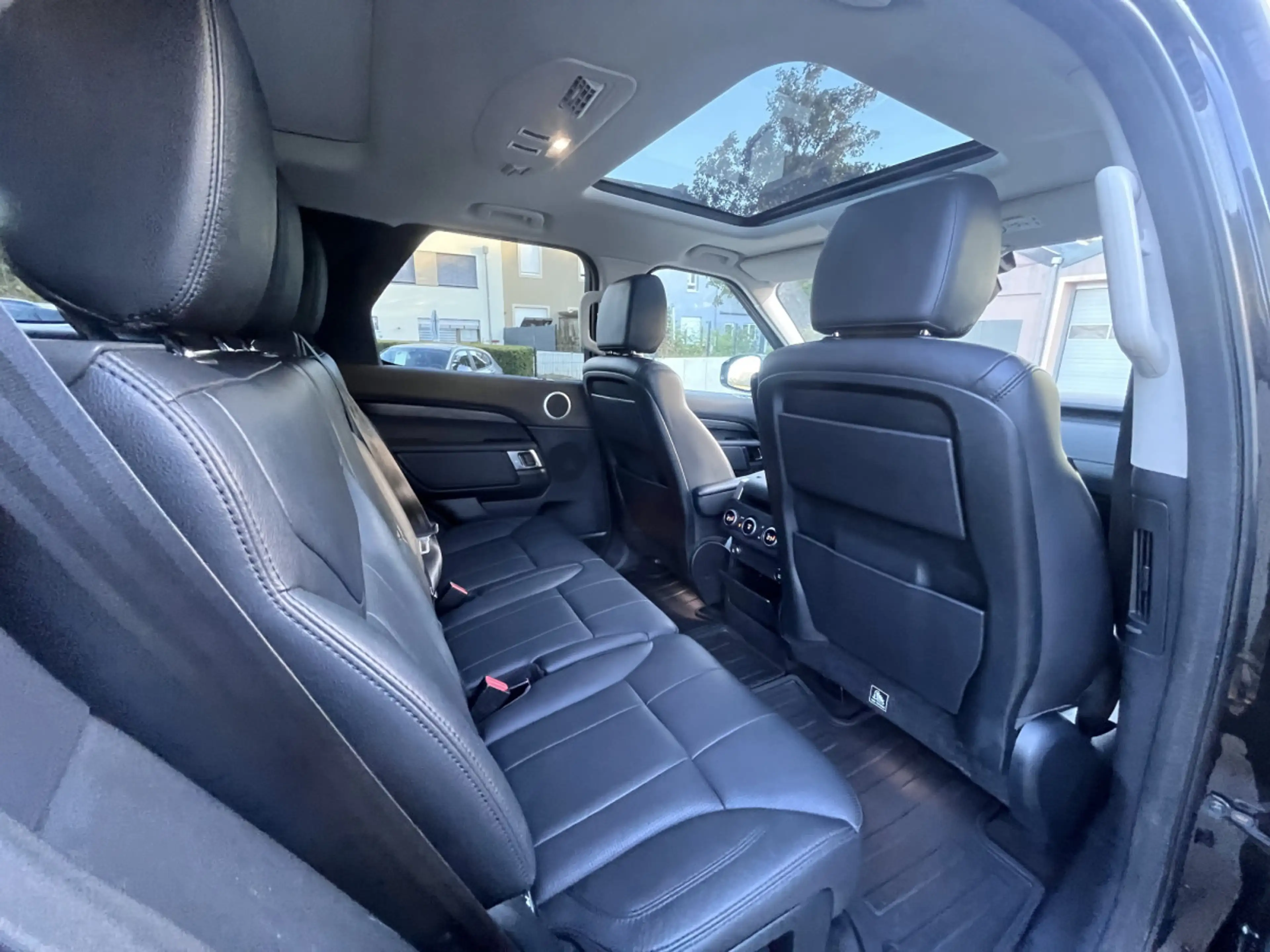 Land Rover Discovery Discovery 5 HSE P300 7 Sitze AHK - Full — photo 12