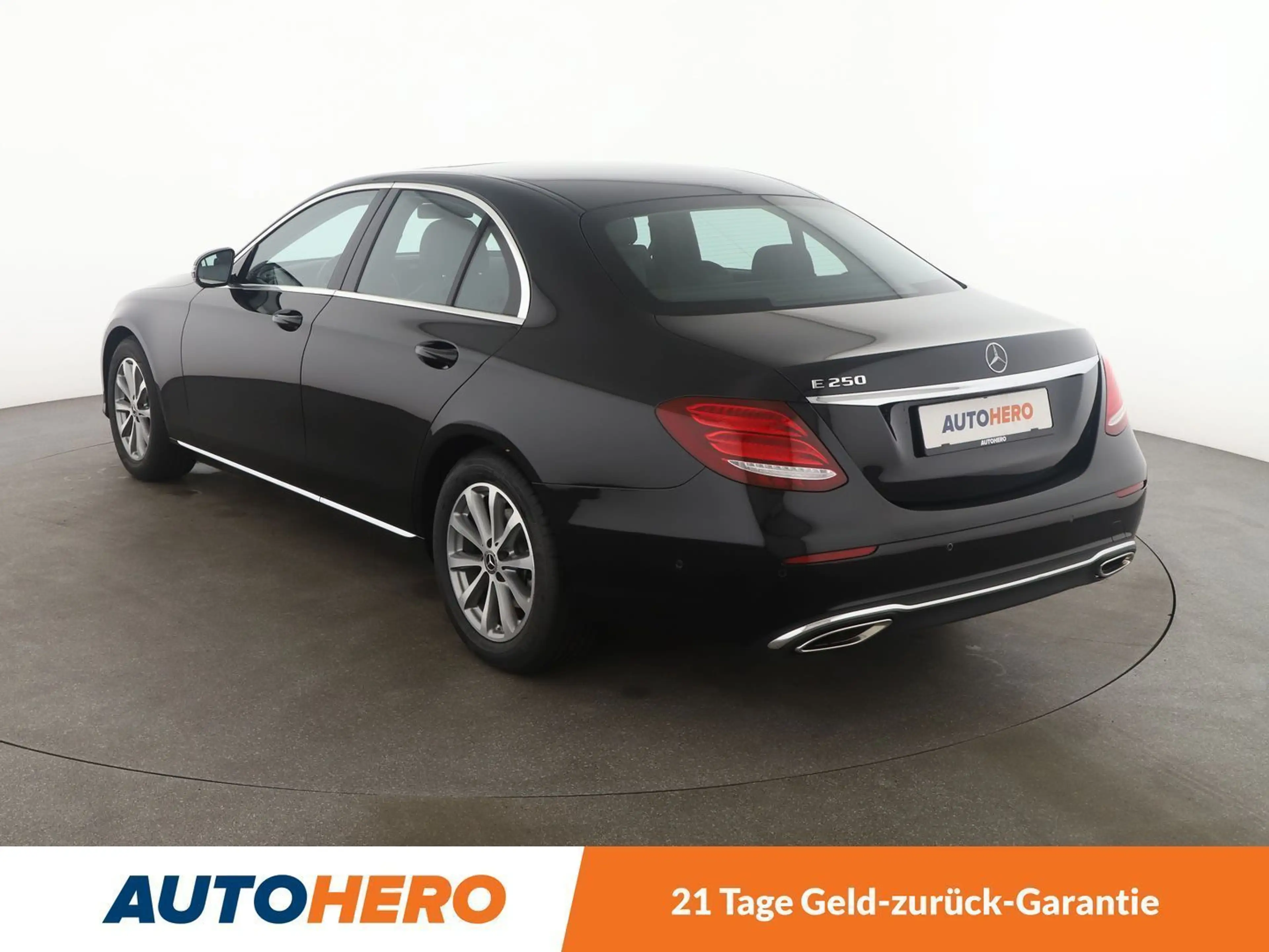 Mercedes-Benz E 250 E 250 Avantgarde Aut. *NAVI*LED*TEMPO*PDC* — photo 4
