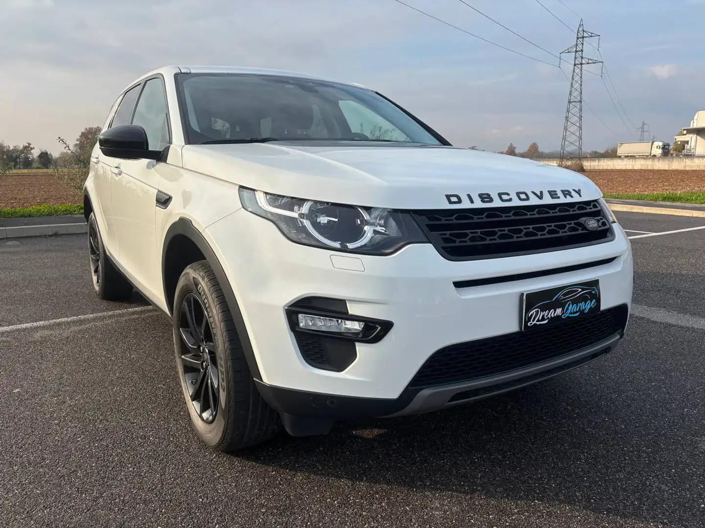 Land Rover Discovery Sport 2.0 Diesel TD4 Blanc - 1