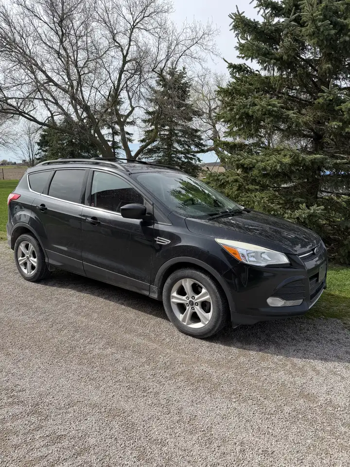 Ford Escape снимка Ford Escape
