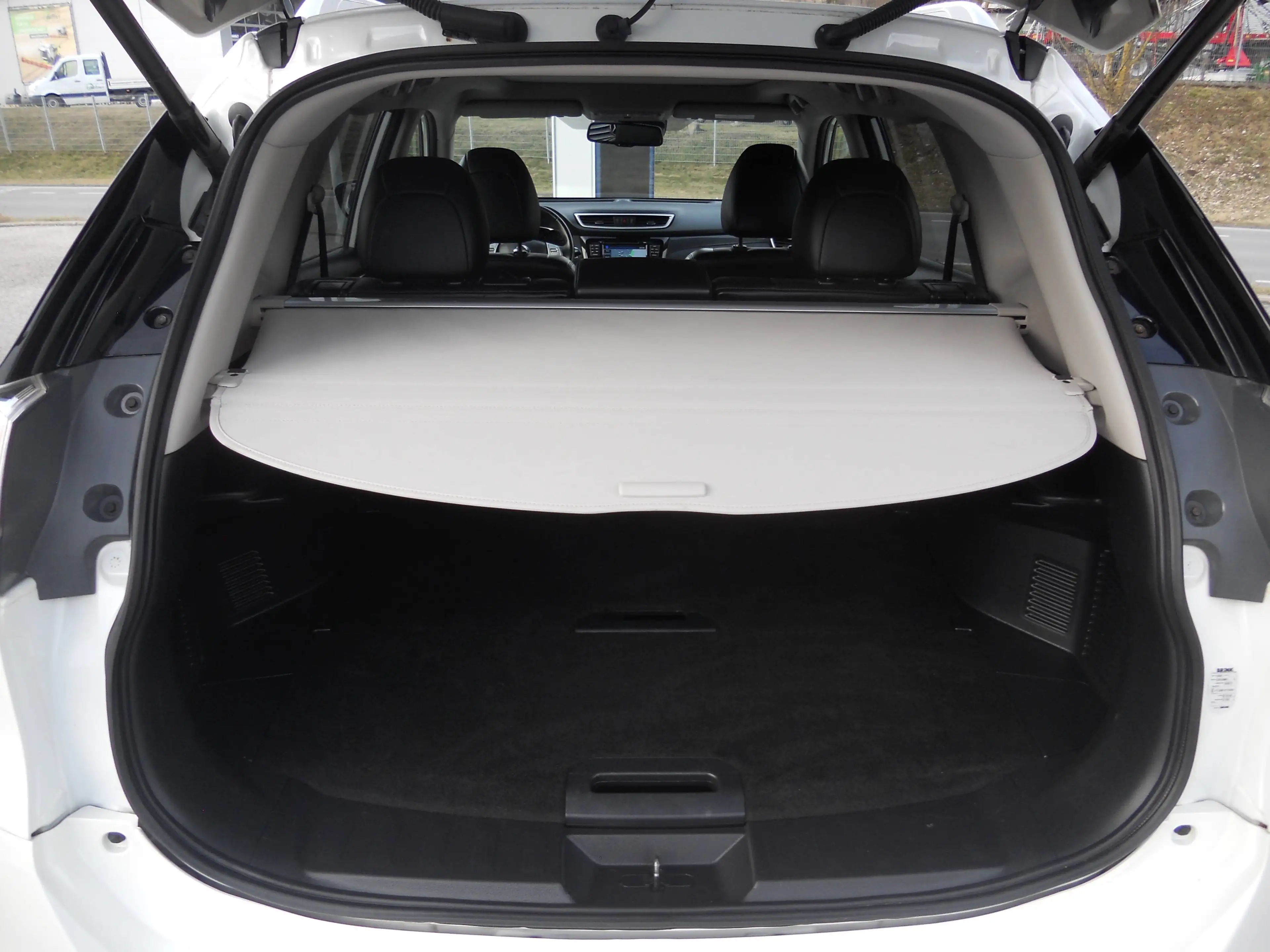 Nissan X-Trail 1.6 dCi 360 — photo 13