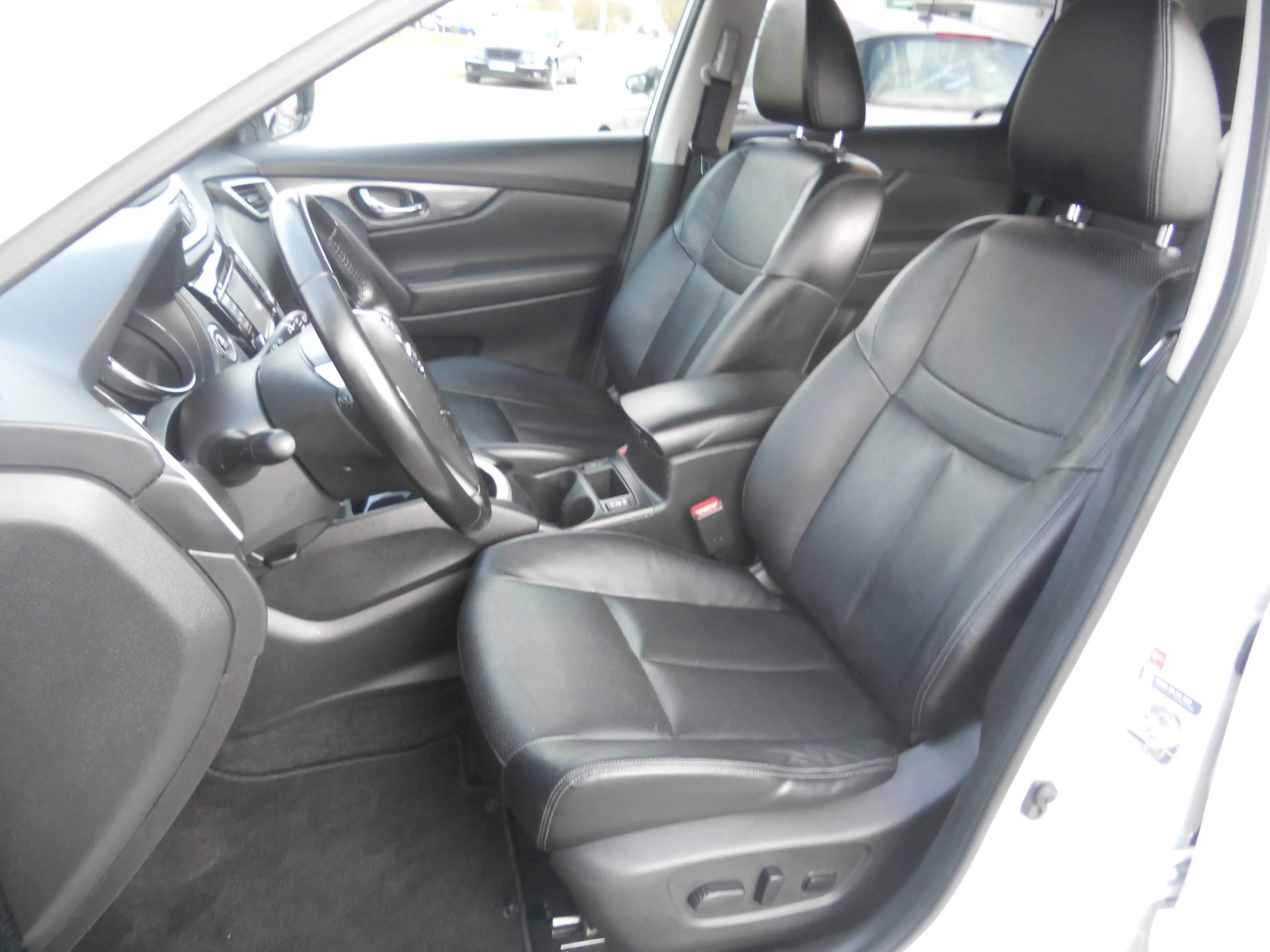 Nissan X-Trail 1.6 dCi 360 — photo 11