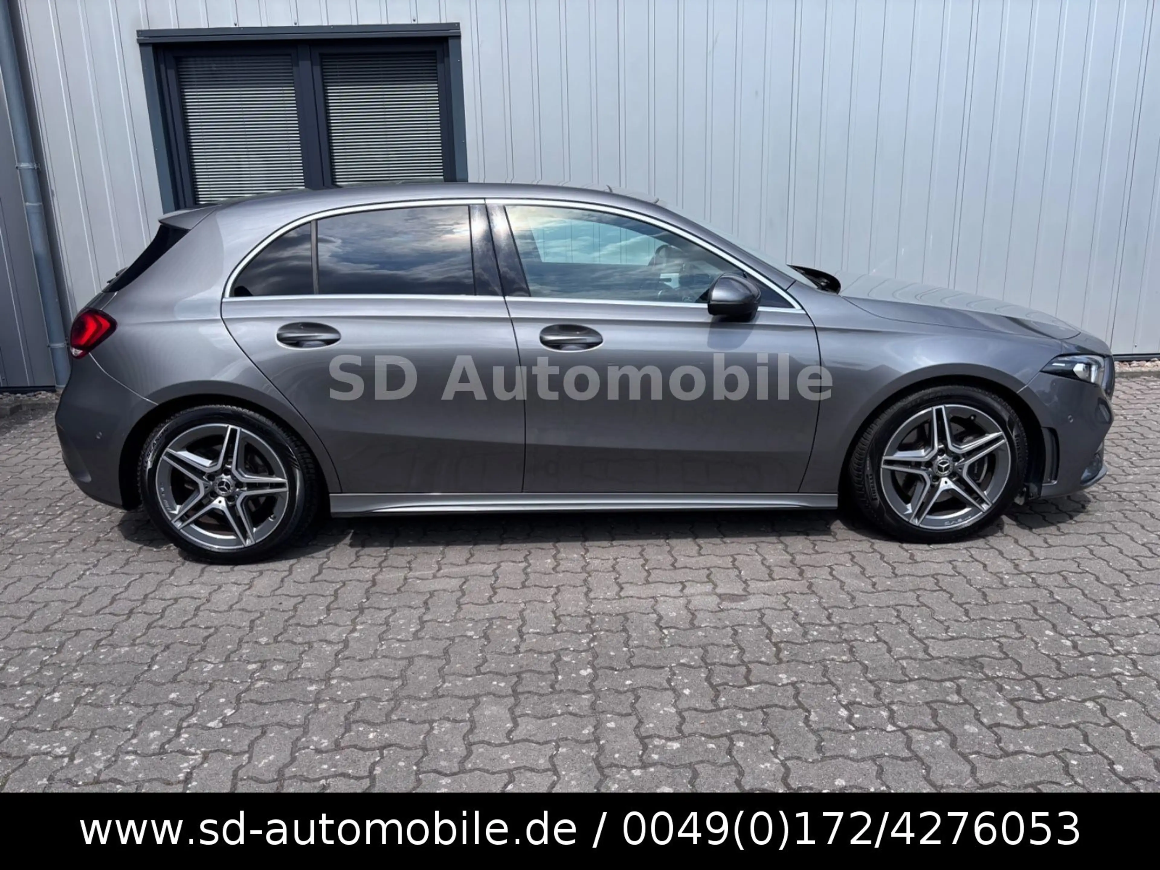 Mercedes-Benz A 220 D AMG-LINE+AHK+ACC+HEAD-UP+BURMESTER — photo 3