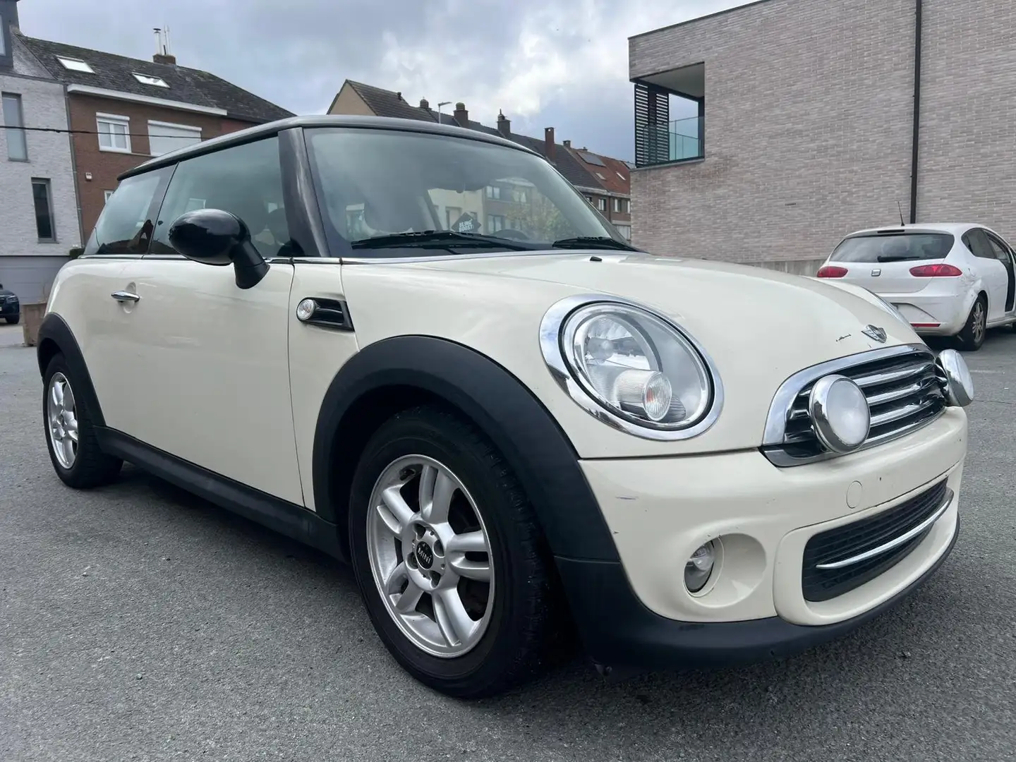 MINI Cooper D Mini 1.6 D Cooper DPF Blanc - 2