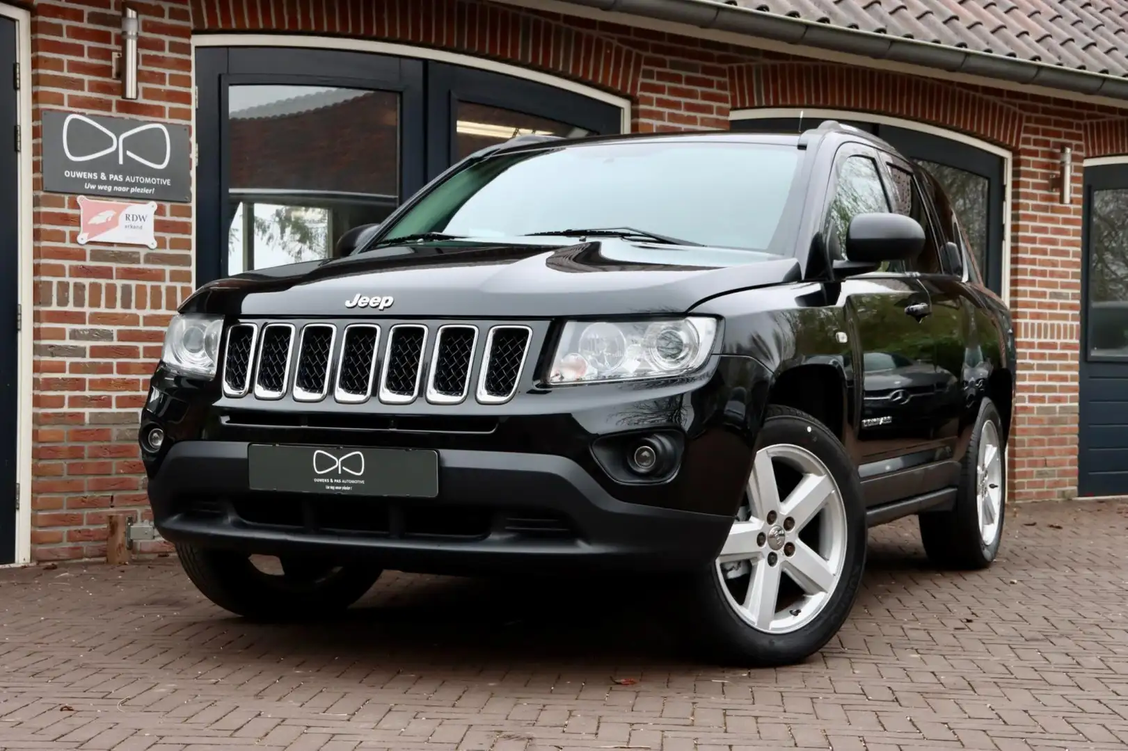 Jeep Compass 2.4 Limited 4WD | LEER | AIRCO | CRUISE || TREKHAA - 1