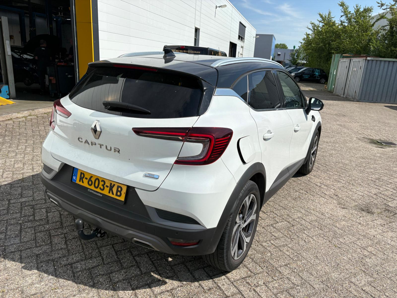 Renault Captur E-Tech Plug-in Hybrid 160 R.S. Line | Trekhaak | S — photo 5