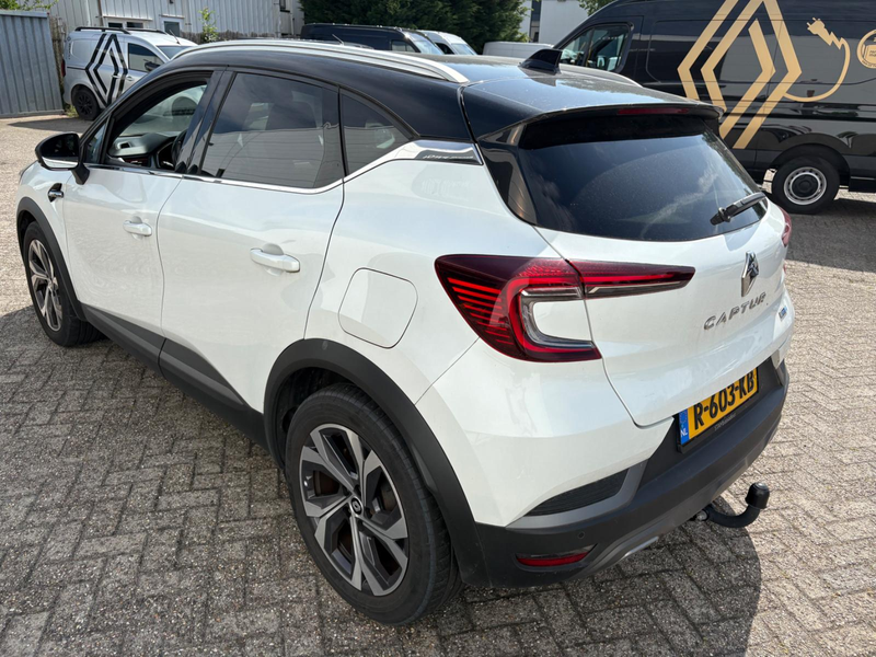 Renault Captur E-Tech Plug-in Hybrid 160 R.S. Line | Trekhaak | S — photo 3