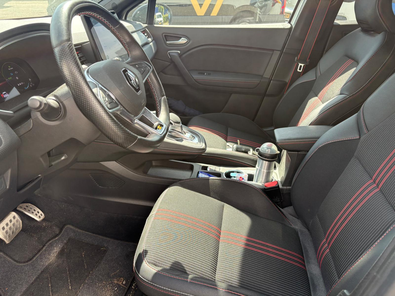 Renault Captur E-Tech Plug-in Hybrid 160 R.S. Line | Trekhaak | S — photo 7