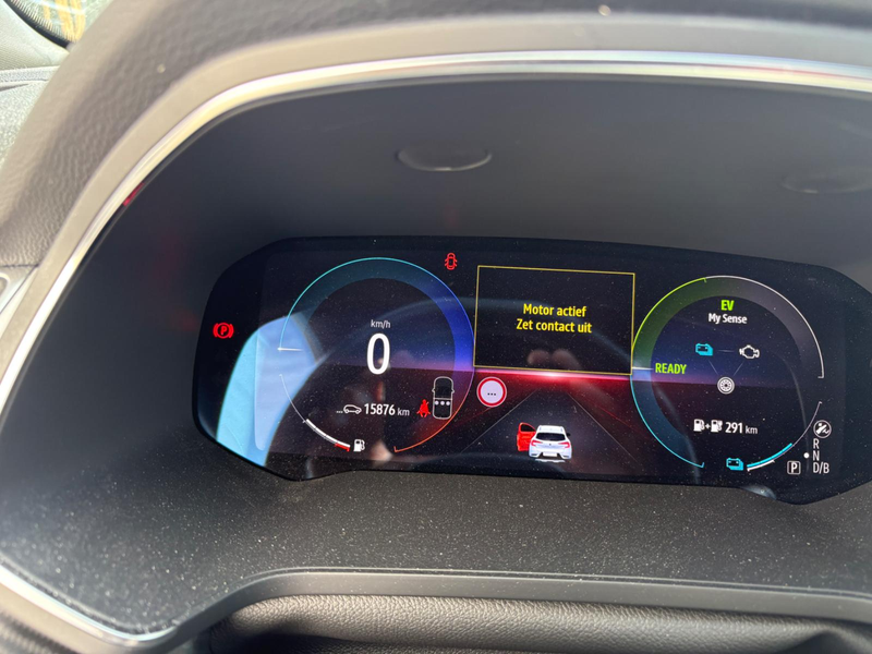 Renault Captur E-Tech Plug-in Hybrid 160 R.S. Line | Trekhaak | S — photo 9