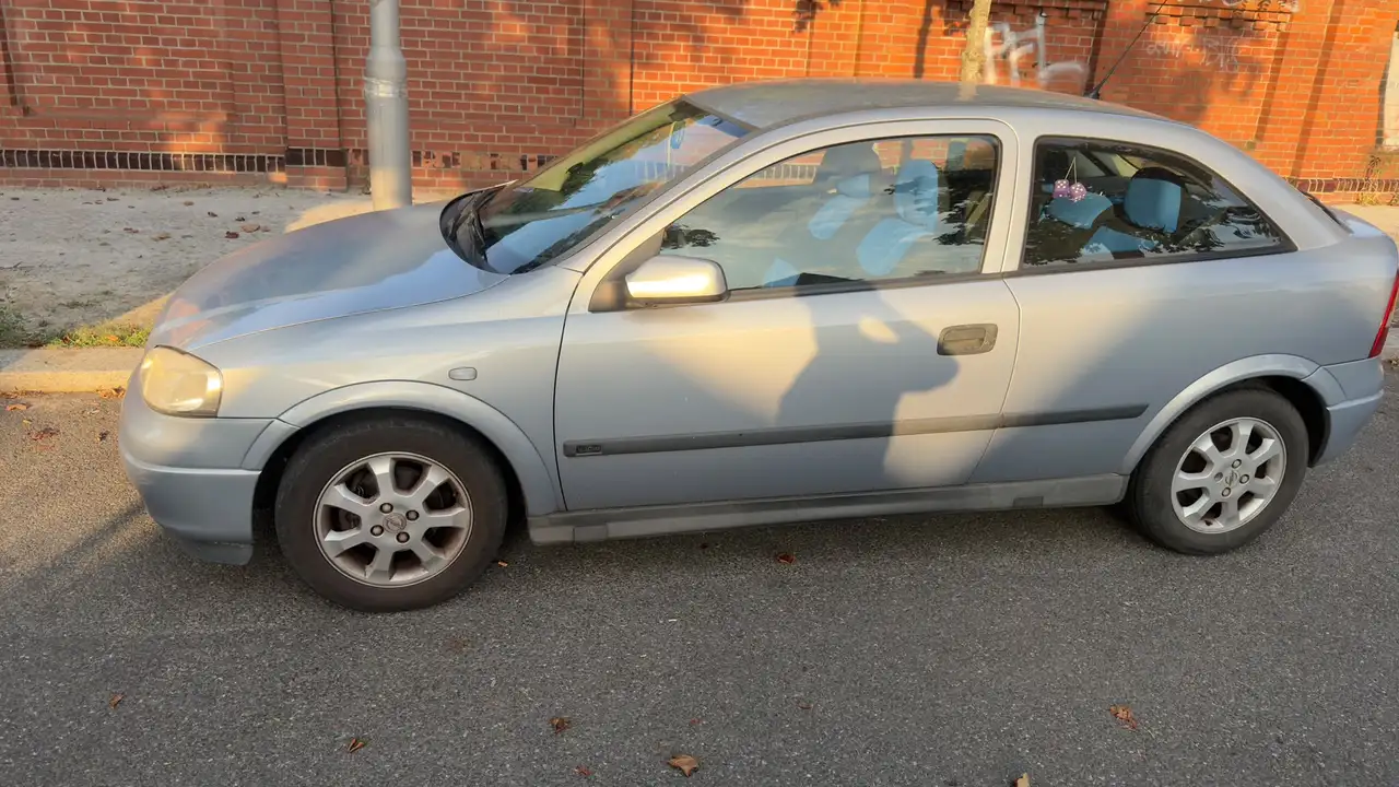 Opel Astra 1.6, foto 3