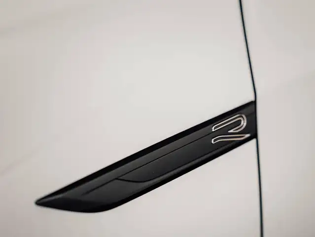 Volkswagen Golf view 6