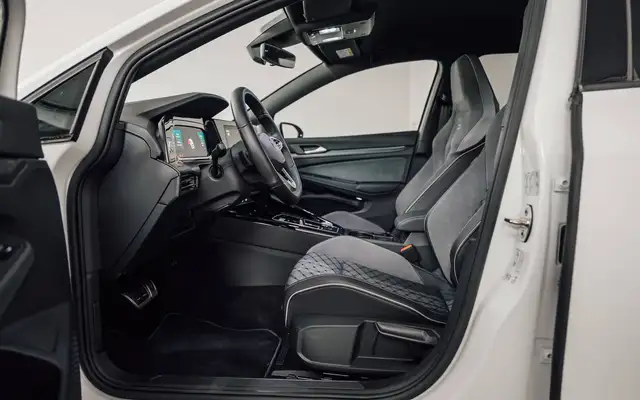 Volkswagen Golf view 12