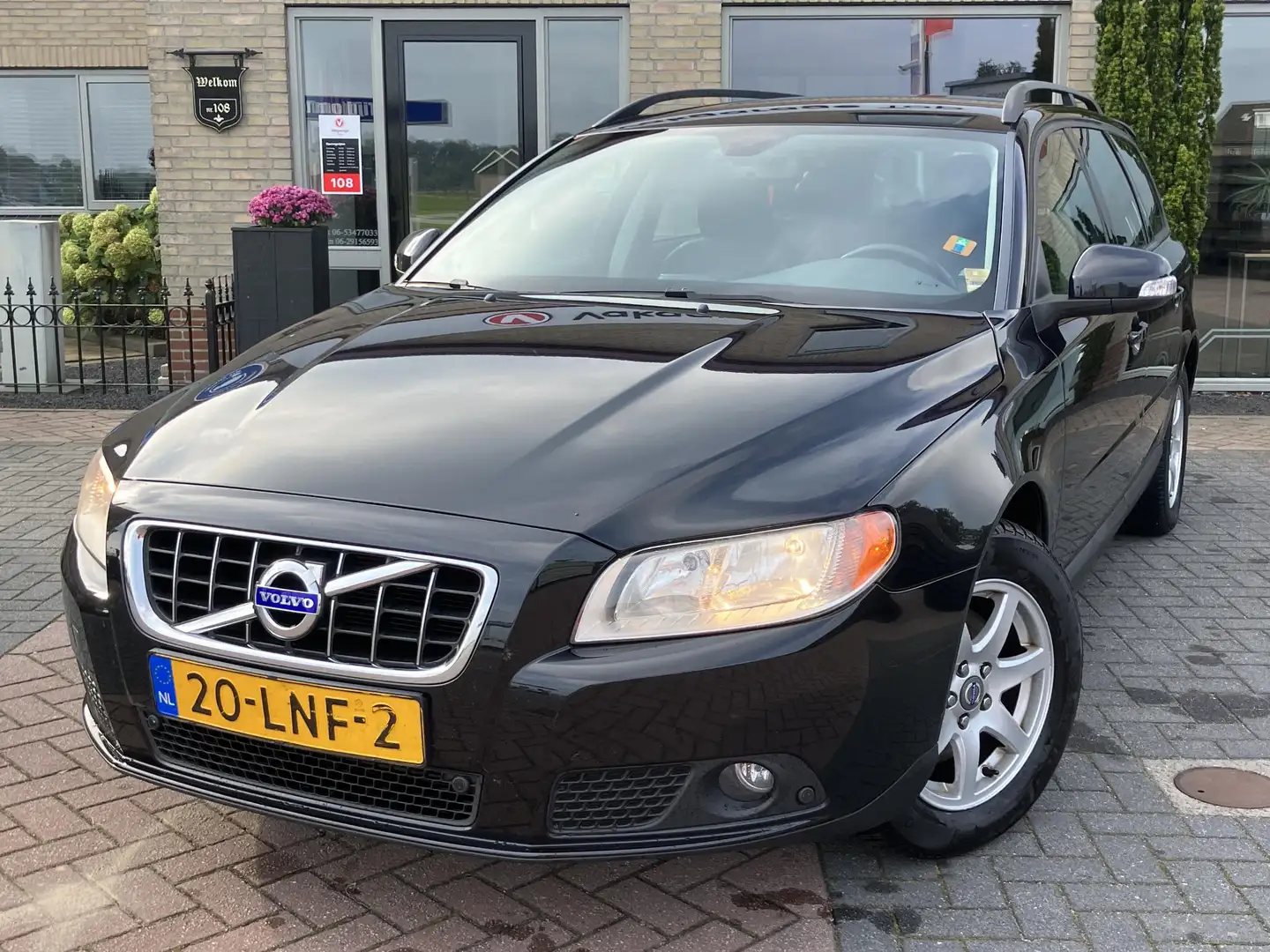 Volvo V70 2.0D | Leder | Trekhaak | Export Schwarz - 2