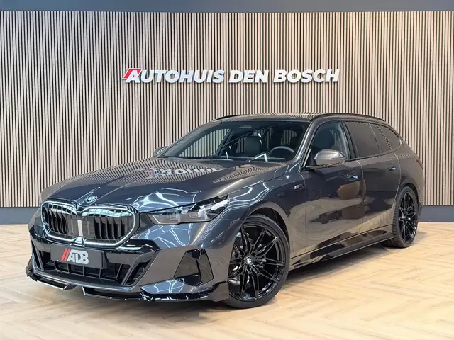 BMW 520 5-serie Touring 520i M Sport Pro - Pano - HK - Mem