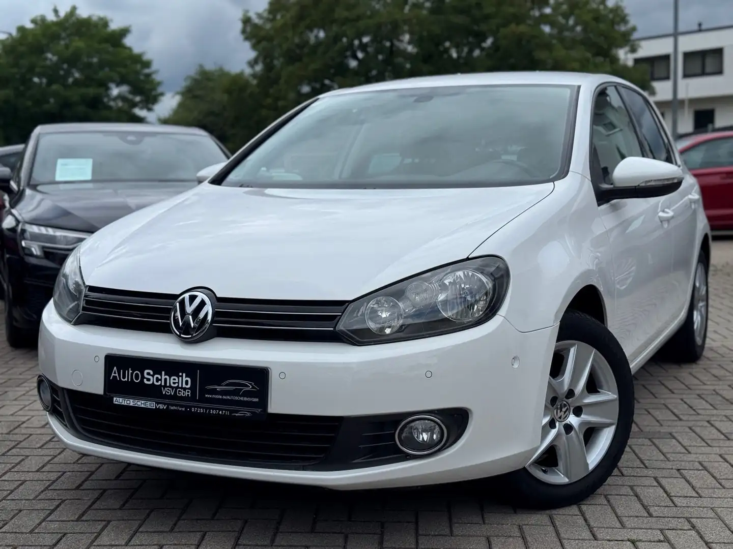 Volkswagen Golf VI Comfortline*1.Hand*Klima*AHK*PDC* Weiß - 1