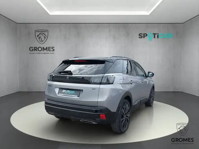 Peugeot 3008 view 3