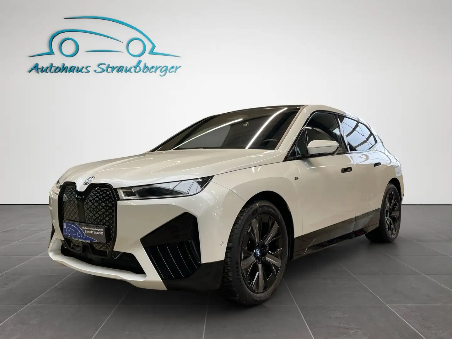 BMW iX M60 AHK ACC PANO 360° HUD  B&W SHZvr&hi LASER Weiß - 2