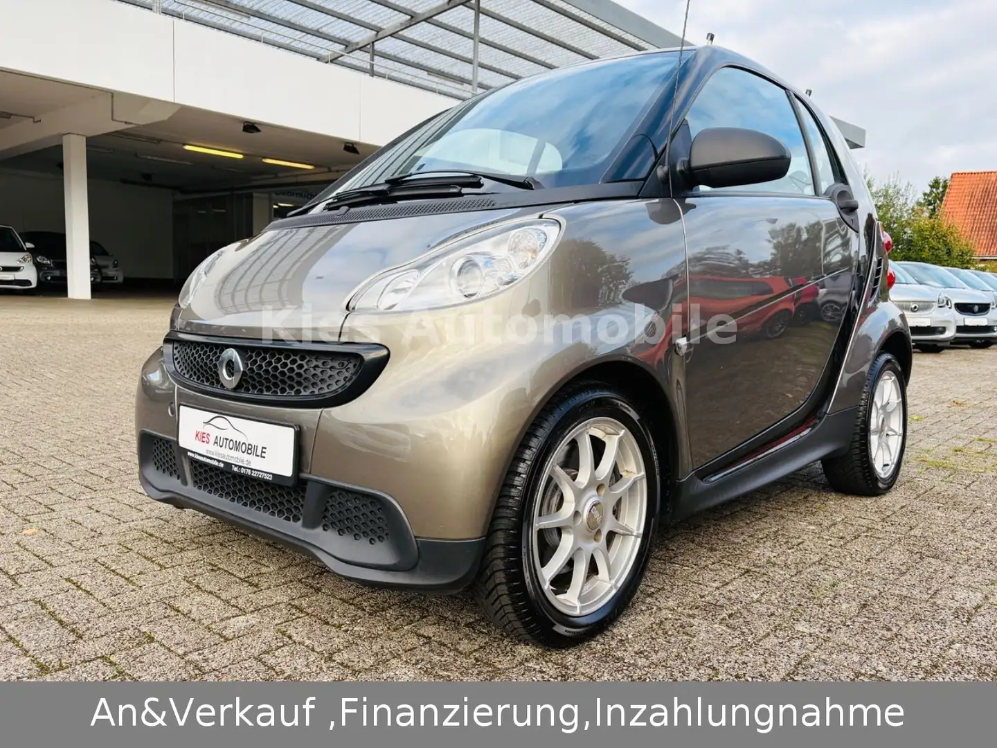 smart forTwo Passion AUTOM/SERVO/SITZH/NAVI/PANO/KLIMA Noir - 1