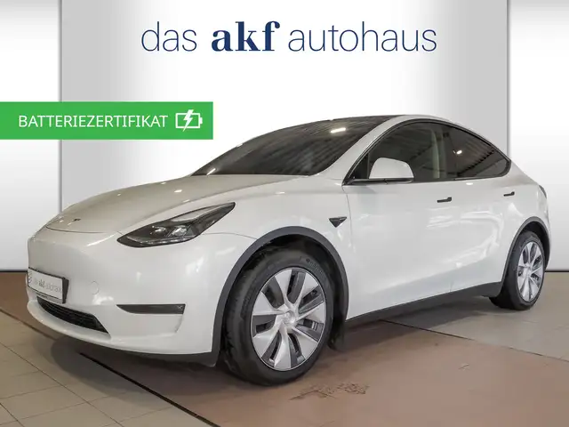 Tesla Model Y MAXIMUM RANGE / PREMIUM