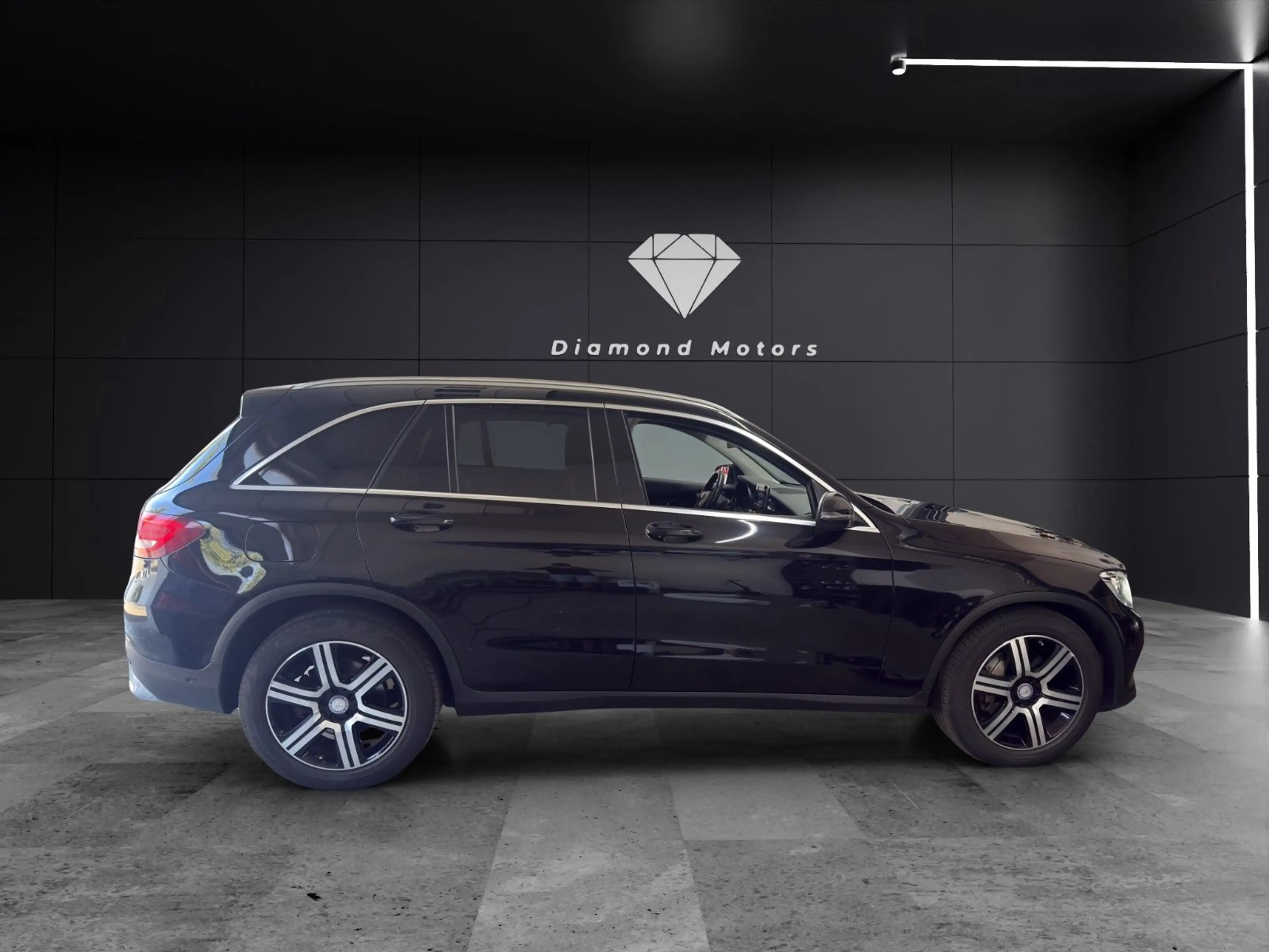 Mercedes-Benz GLC 220 d 4Matic — photo 6