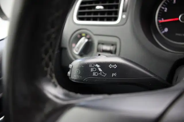 Volkswagen Polo view 7