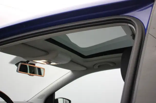 Volkswagen Polo view 5