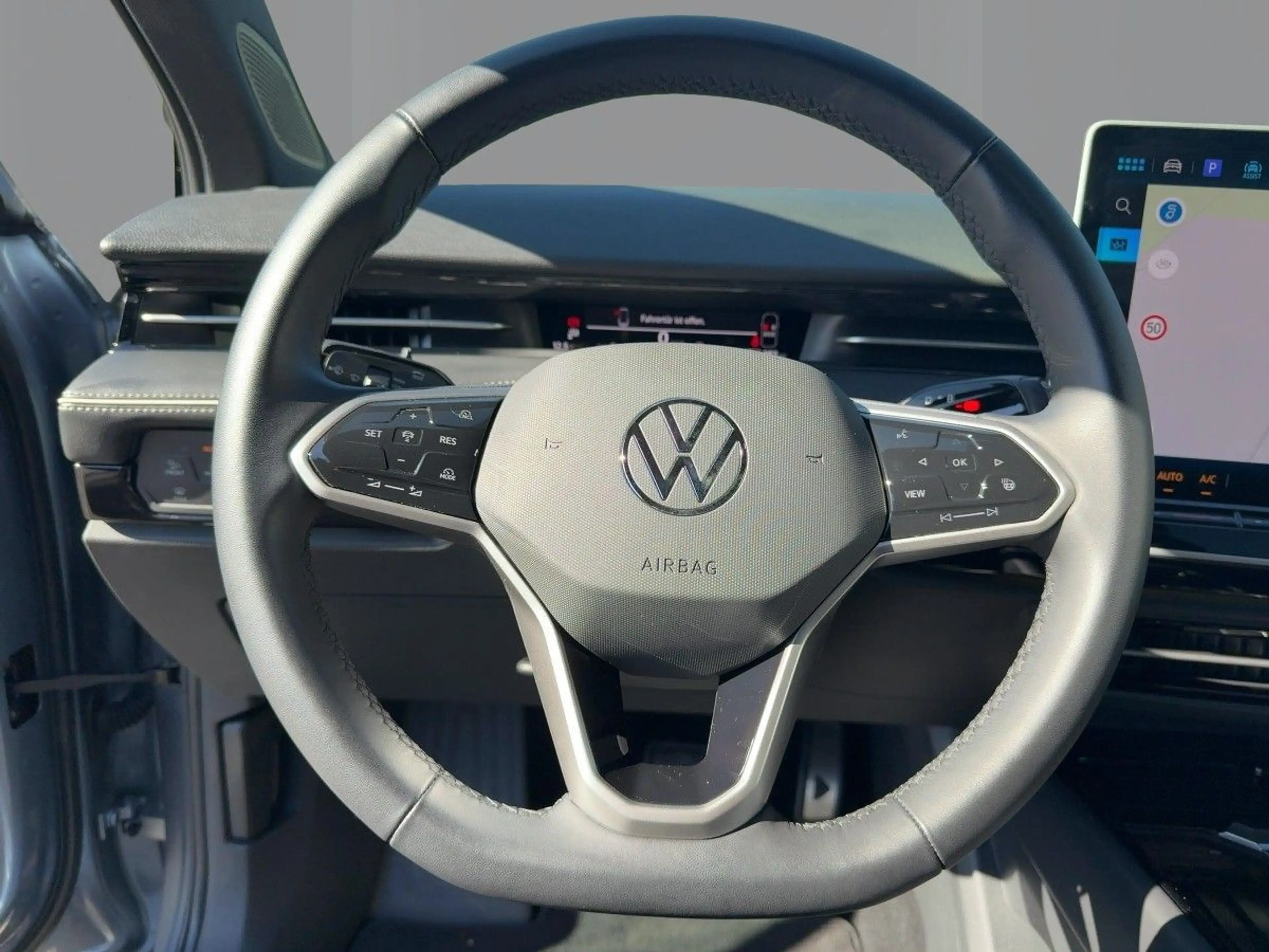 Volkswagen ID.7 Pro  AHK CarPlay Head-up Navi — photo 13