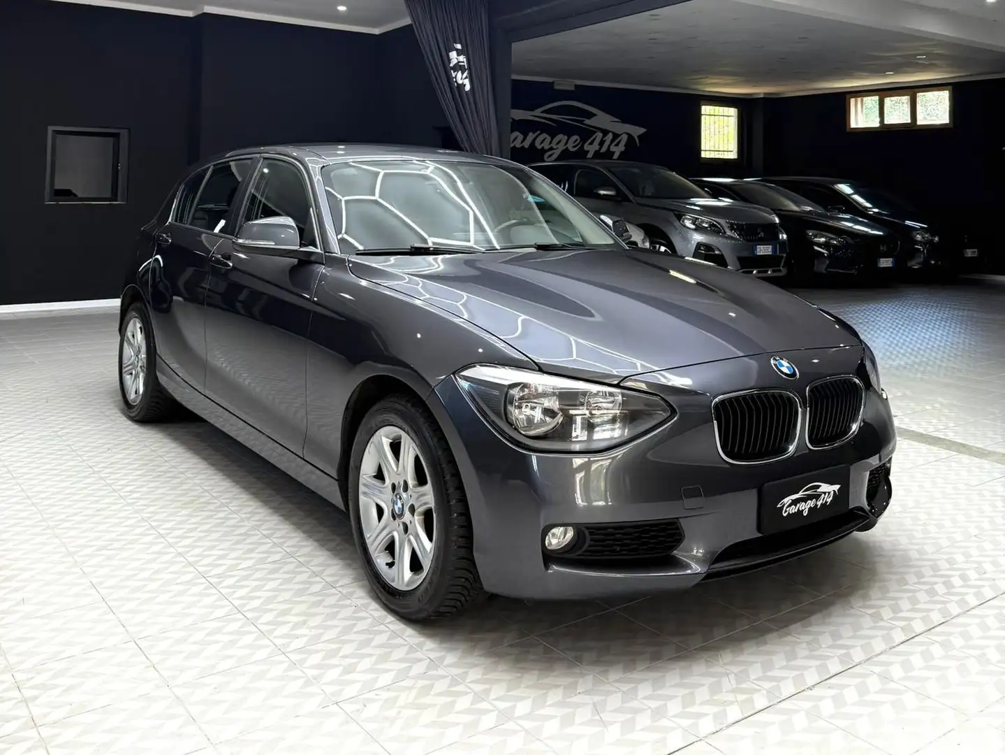 BMW 120 Gris - 1