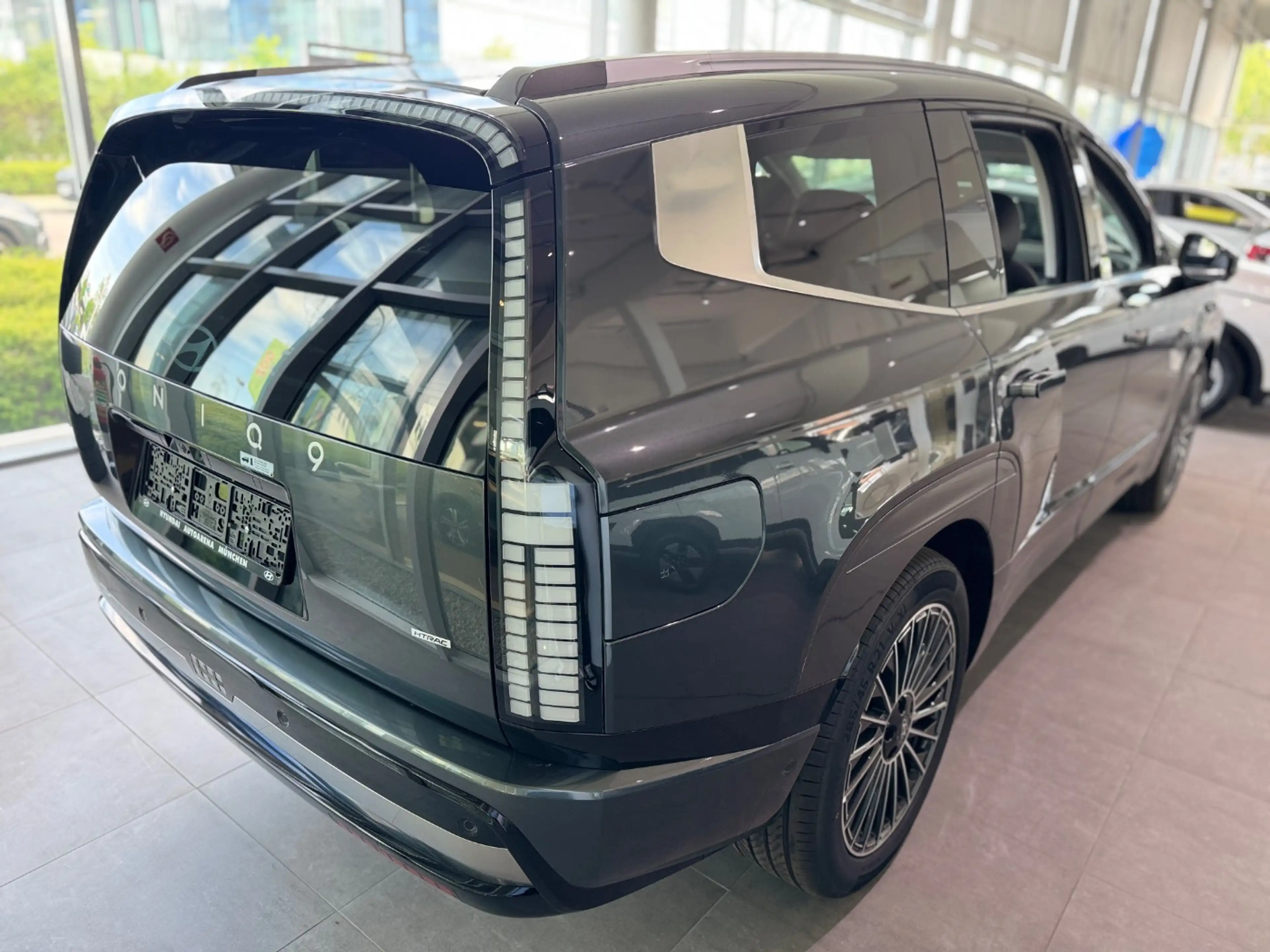 Hyundai IONIQ 9 Elektro 7-Sitzer W Uniq 2xKlima 360 ACC — photo 6