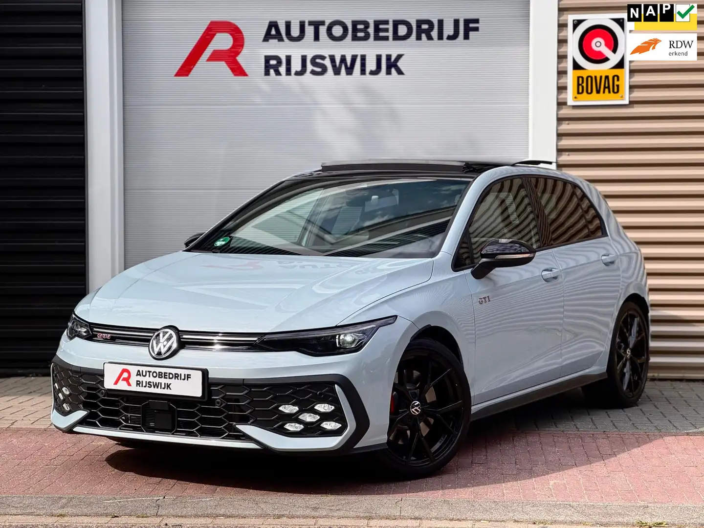 Volkswagen Golf GTI 2.0 TSI 8.5 Pano/Matrix/H&K/HuD Blauw - 1