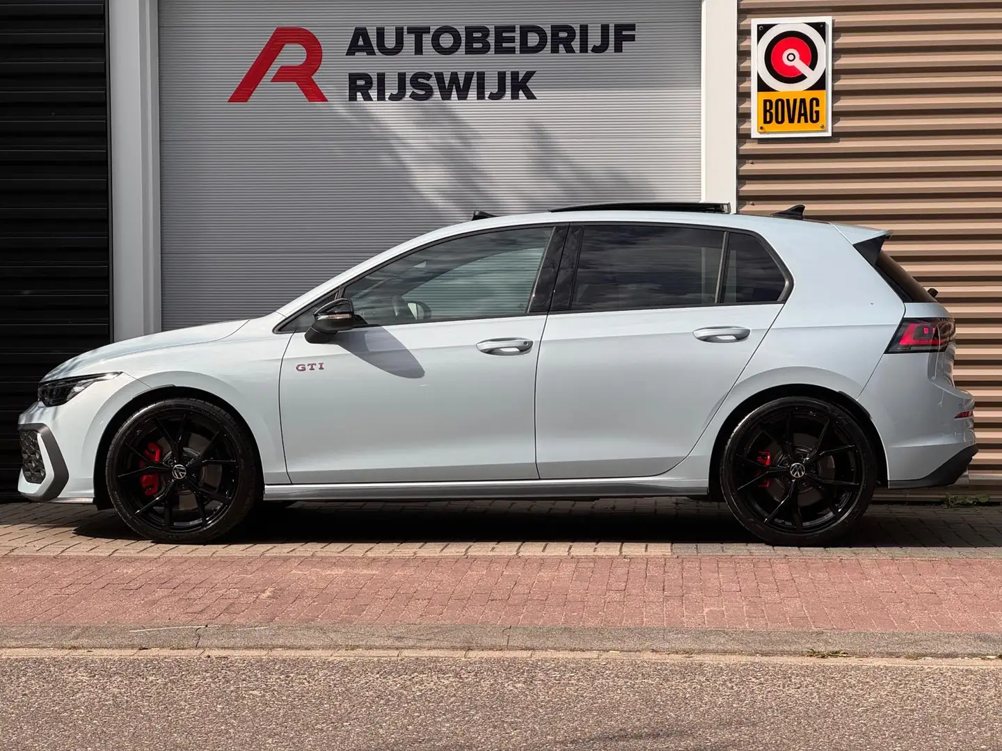 Volkswagen Golf GTI 2.0 TSI 8.5 Pano/Matrix/H&K/HuD Blauw - 2