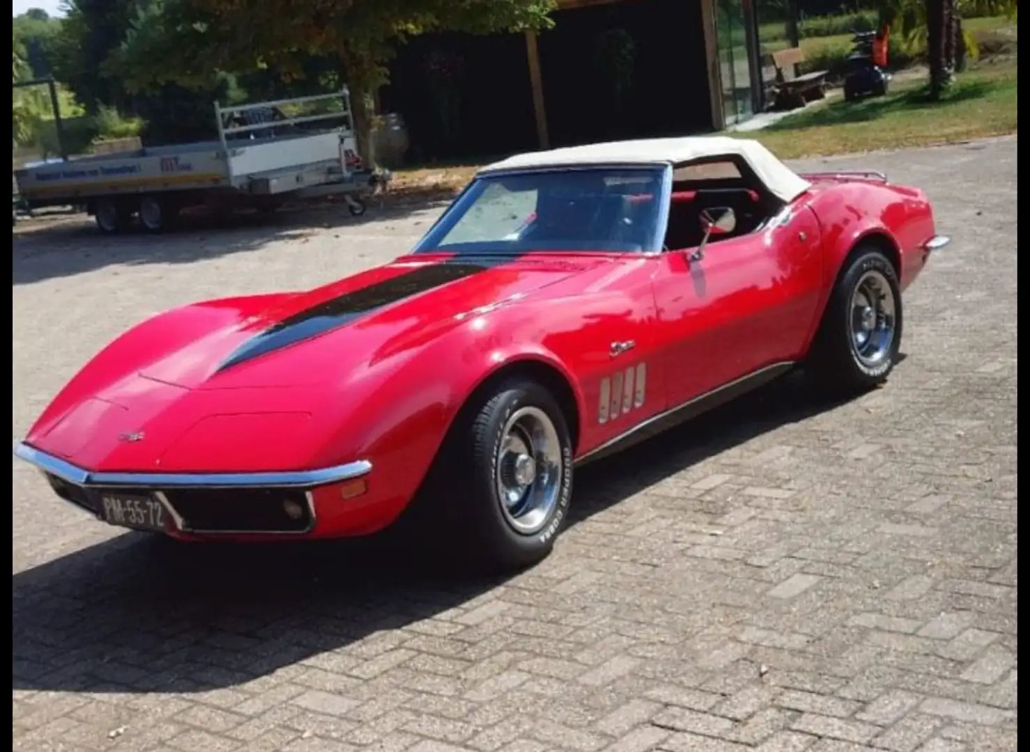Chevrolet Corvette - 2