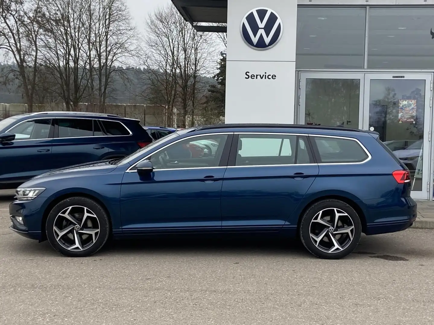 Volkswagen Passat Variant 2.0 TDI Business AHK+LEDER+EL.VOR Blau - 2