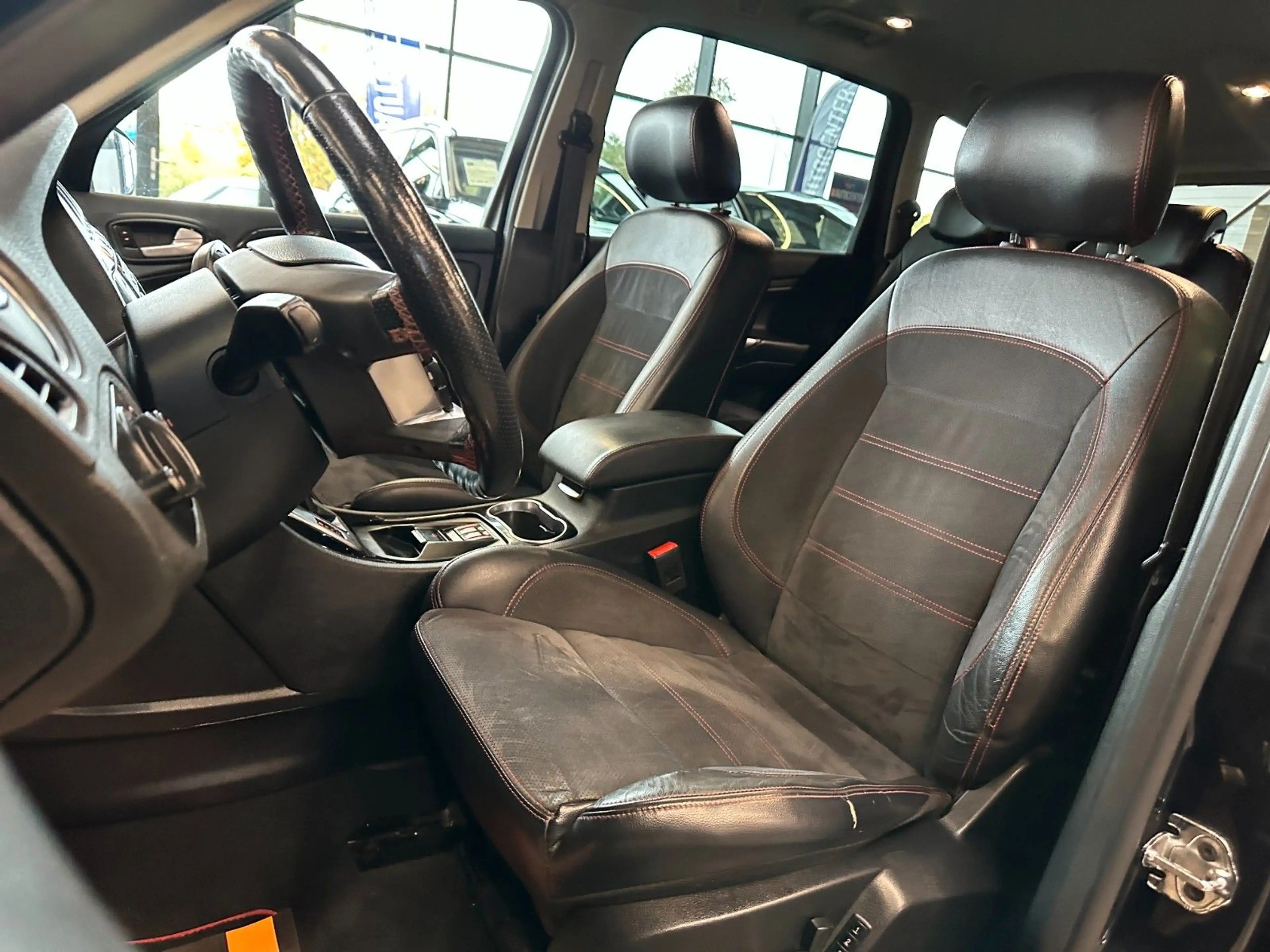 Ford S-Max *7-SITZER*KEYLESS*MEMORY*ALCANTARA*CAM*NAV — photo 8