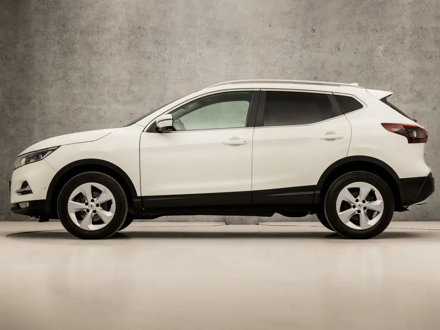 Nissan Qashqai 1.3 DIG-T Business Edition 160Pk Automaat (PANORAM Alb - 2