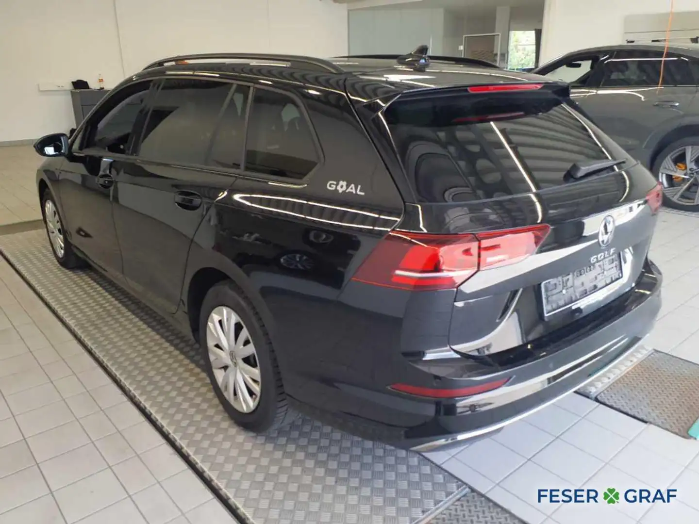 Volkswagen Golf VIII Variant GOAL 2.0 TDI DSG 150PS Schwarz - 2