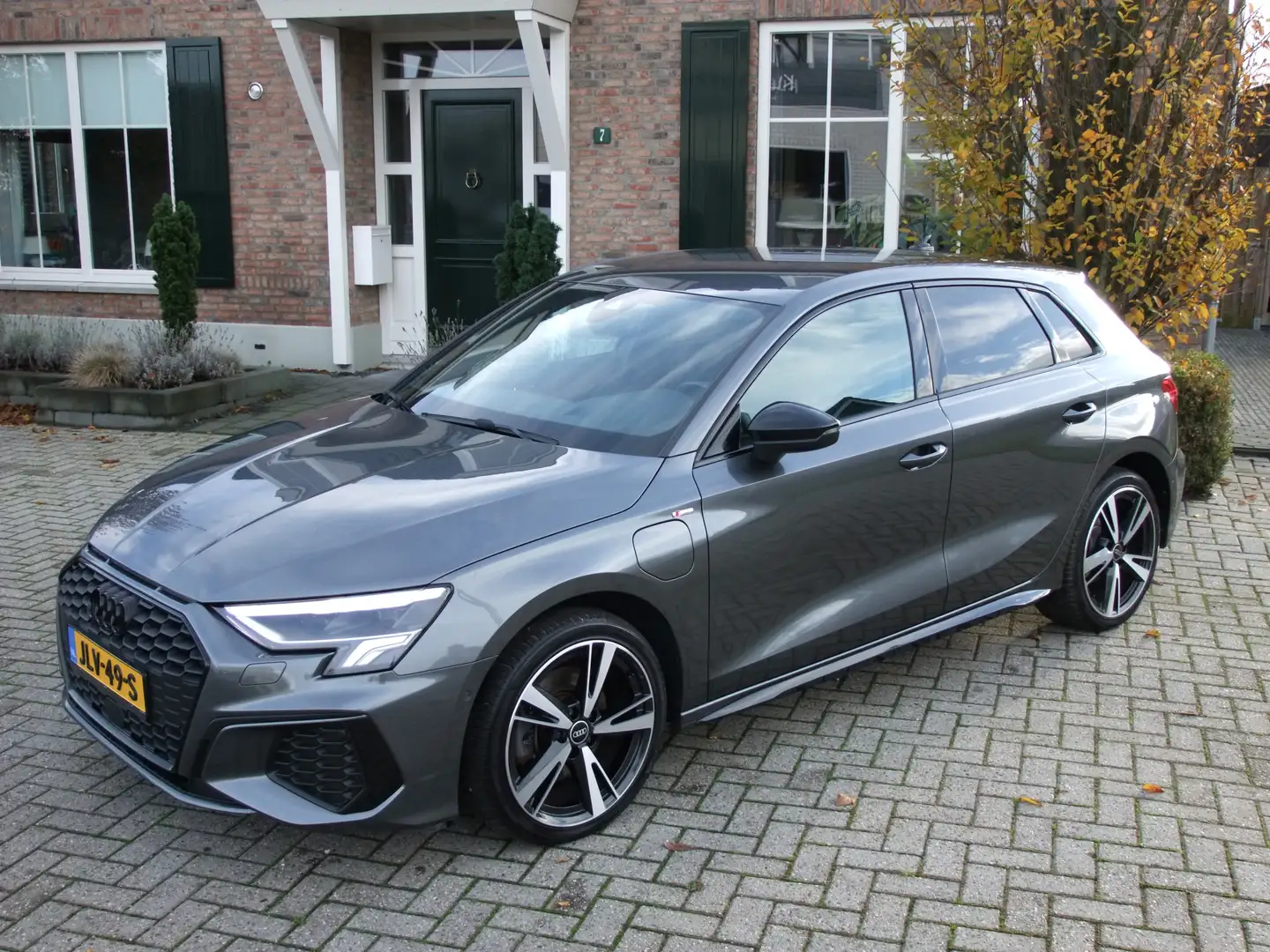 Audi A3 Sportback 40 TFSI e Advanced edition , Led , Keyle Grijs - 1