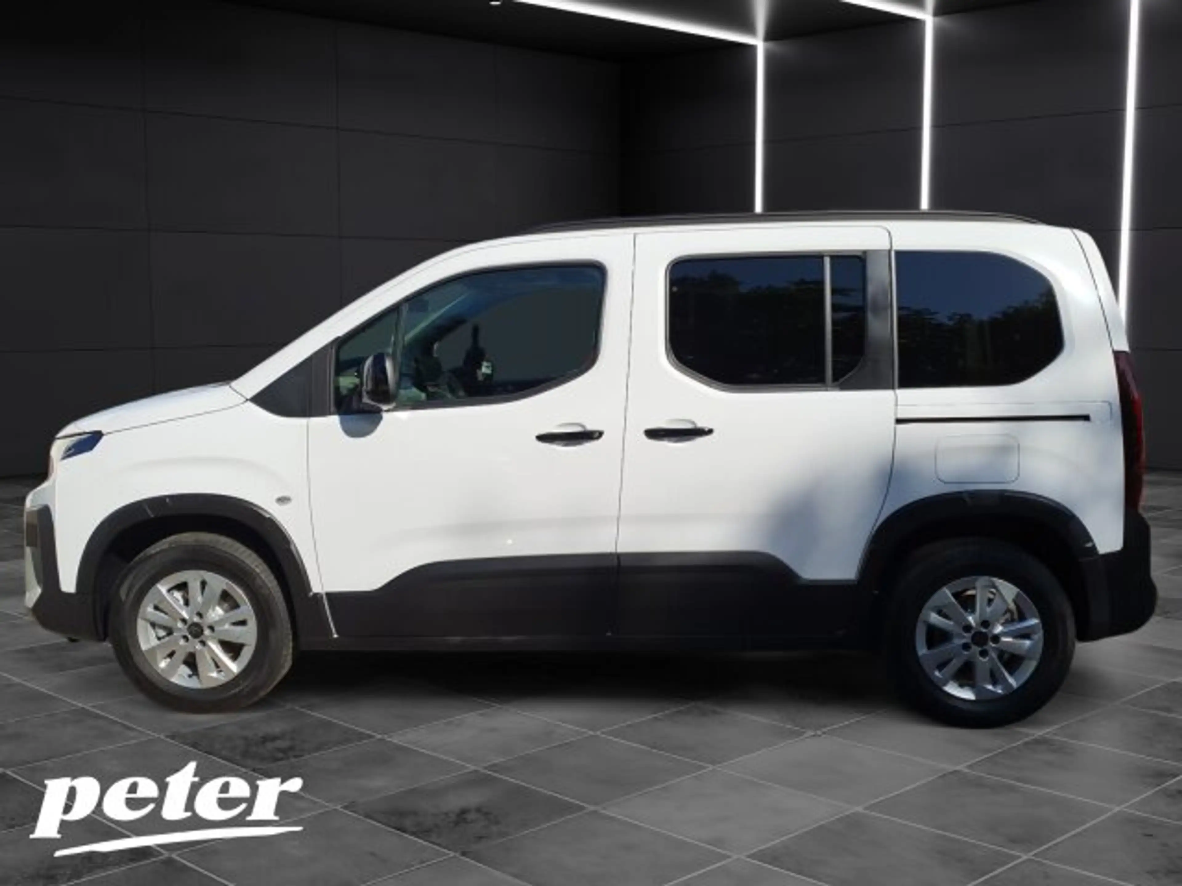 Peugeot Rifter Rifter Allure 100 +180°Kamera+Keyless+FSH+SHZ+ — photo 3